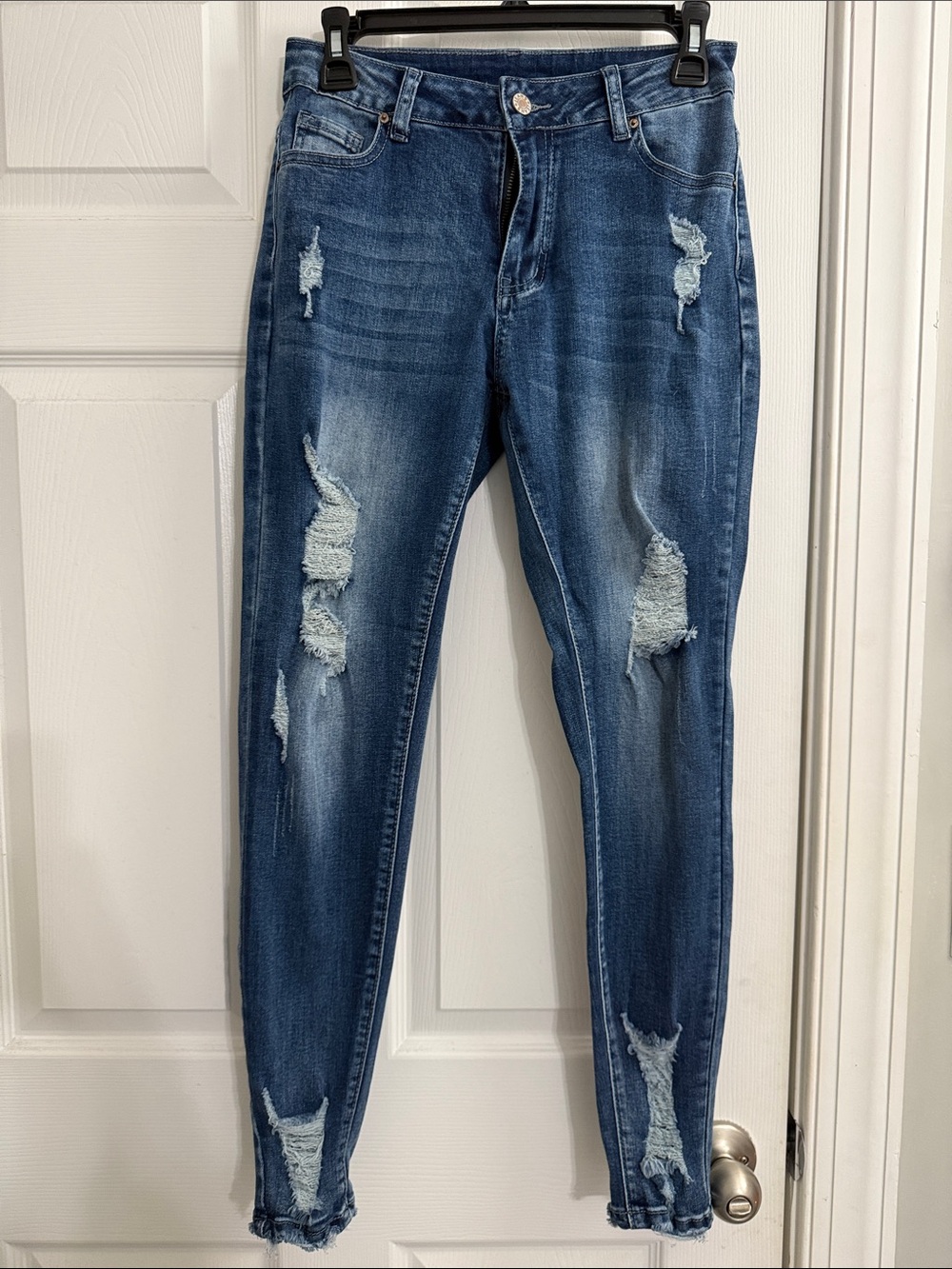 Distressed Dark Blue Skinny Jeans - Women